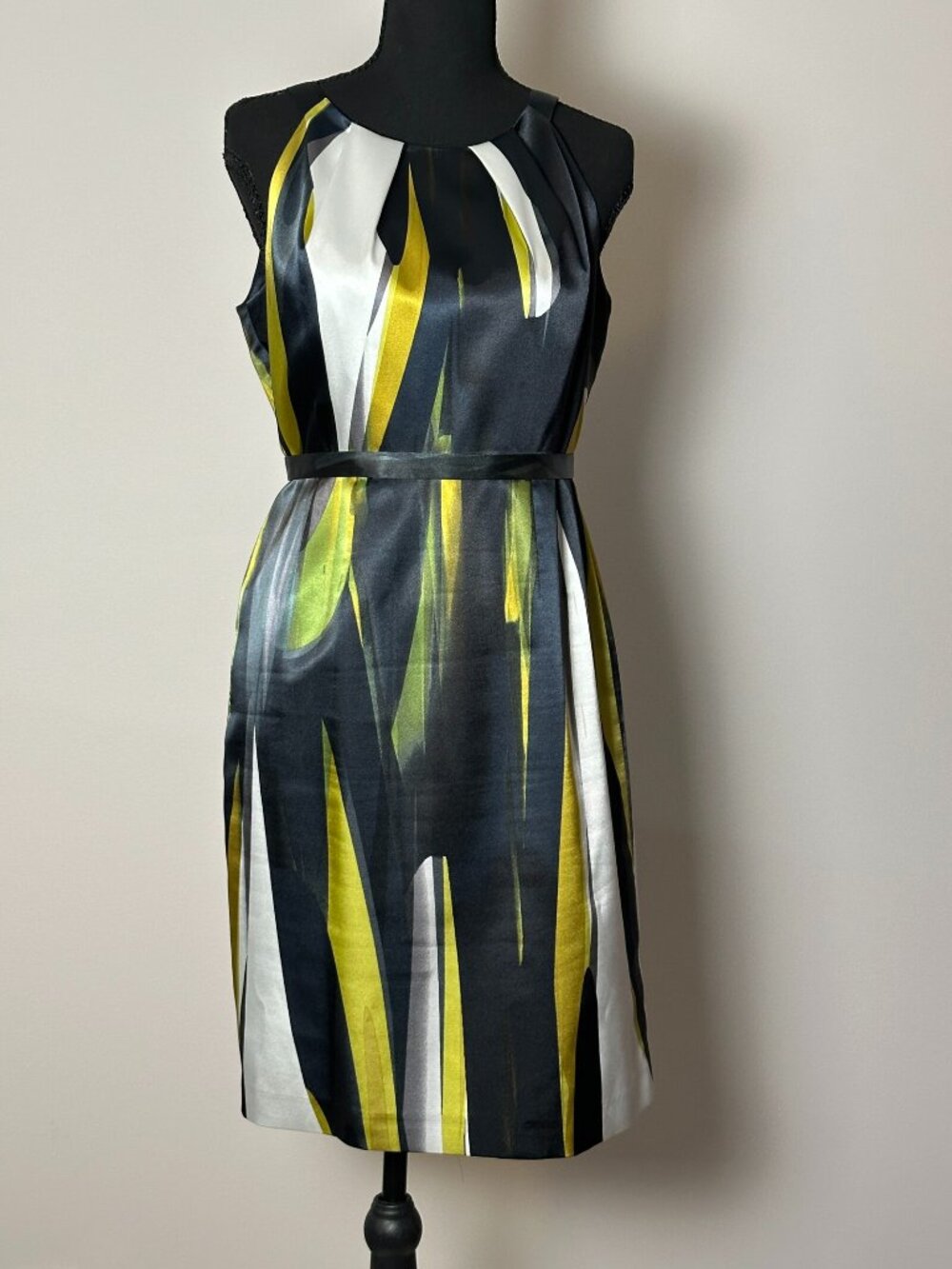 T Tahari Black Yellow Chartreuse Brushstroke Print Sheath Dress Size 6 Petite